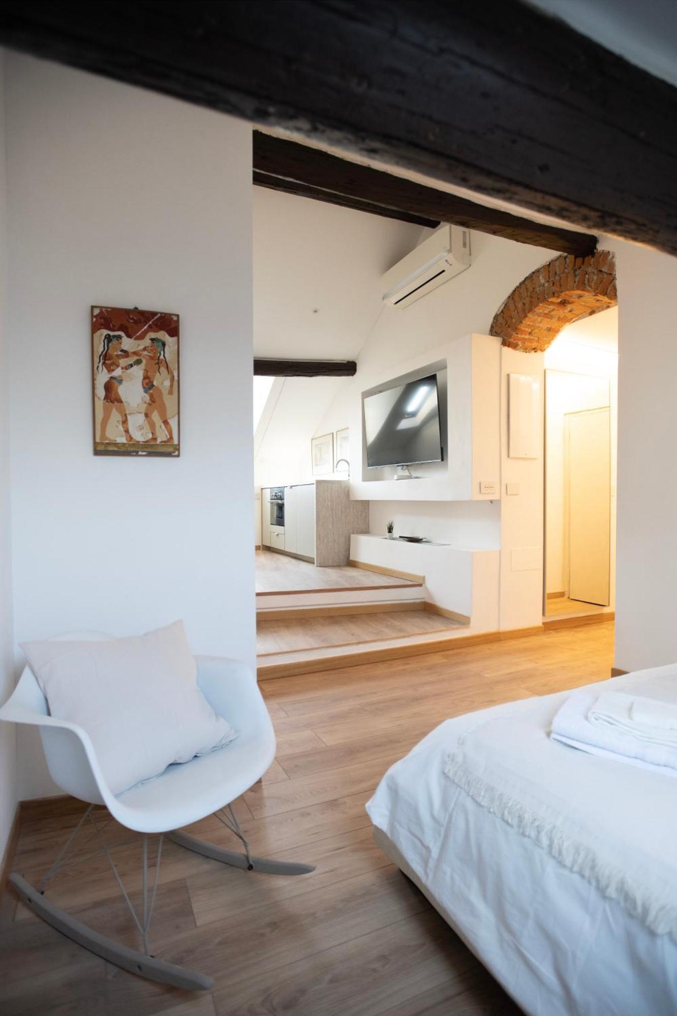 Апартаменты La Nuova Torretta Sui Navigli Милан Экстерьер фото